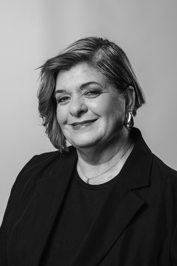 Estela Nicrosi